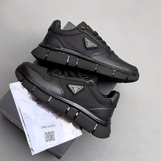Prada siyah ayakkabı